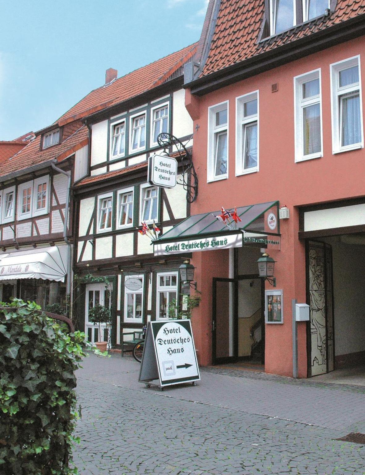 Hotel Deutsches Haus Northeim Exterior photo