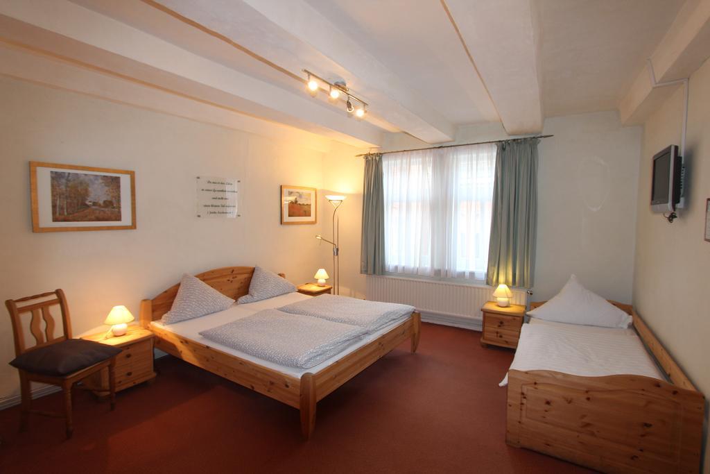 Hotel Deutsches Haus Northeim Exterior photo